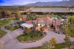 Mirabella Estate with Private Lake - Image 5